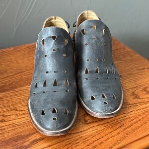 Musse & Cloud Black Ankle Boots with Cutout Design